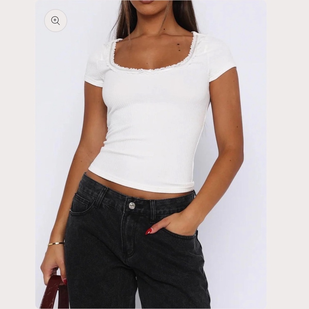 White Fox Boutique Lace trim scoop Neck Top SZ:S